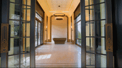 间中的每一个元素都包裹此中